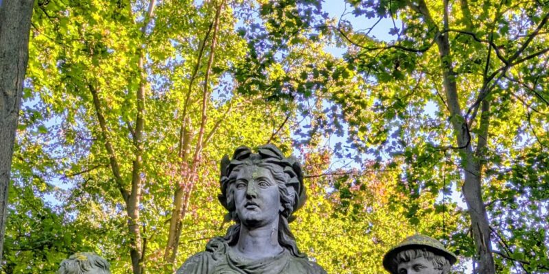 Skulptur die Elbe Skulptur die Elbe