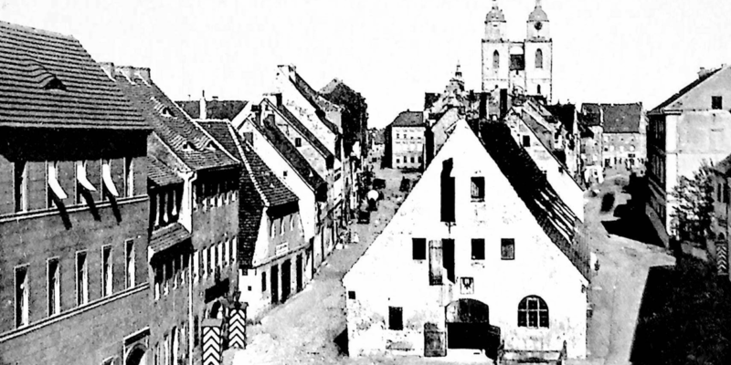 Das Schloßtor mit Stadtmühle zur Festungszeit